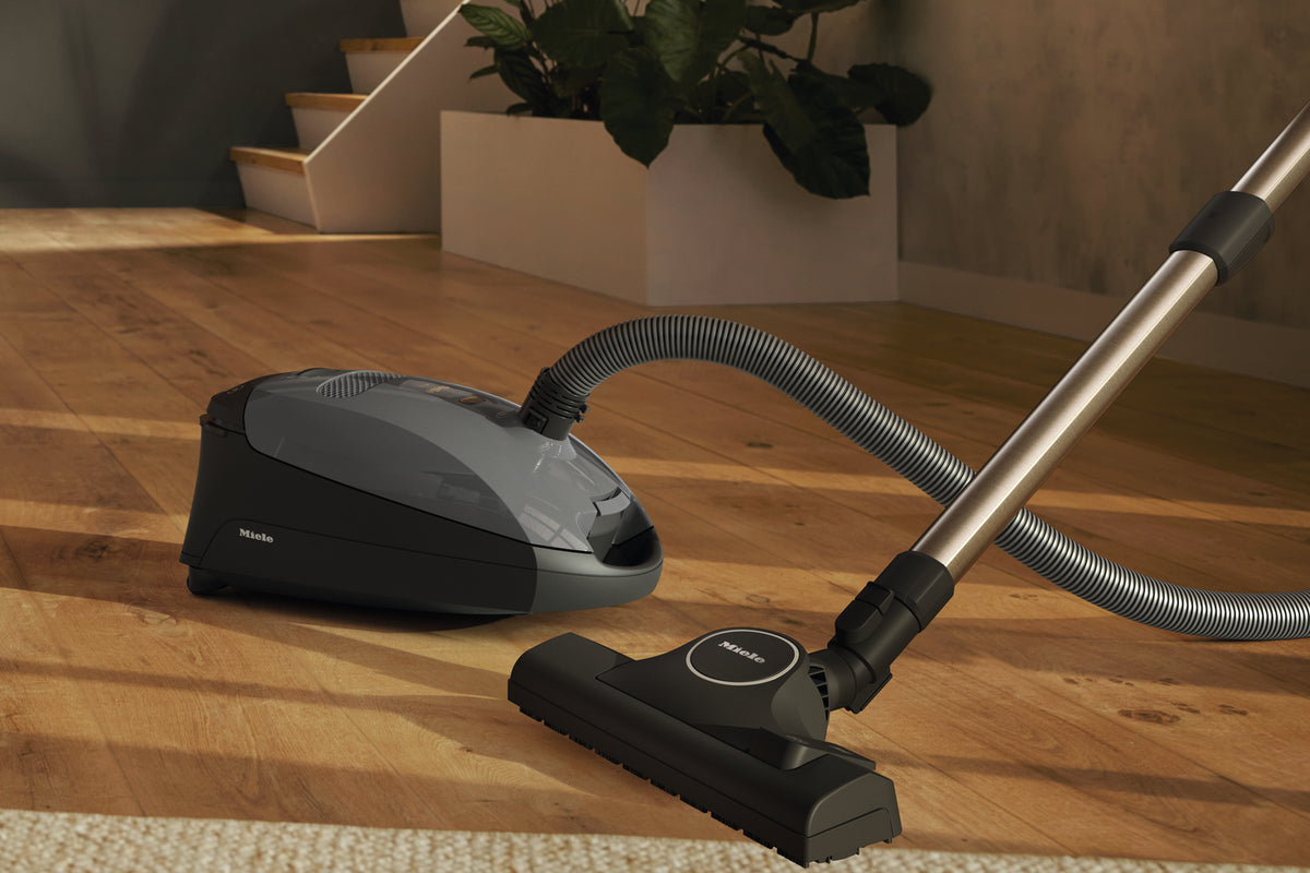 Miele C1 Classic Vacuum - Pure Suction